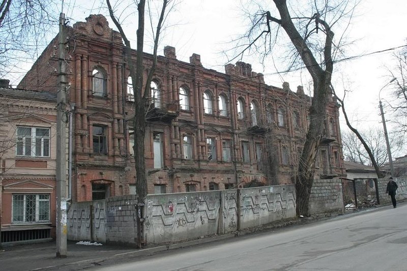 ispolkomovskaya 17