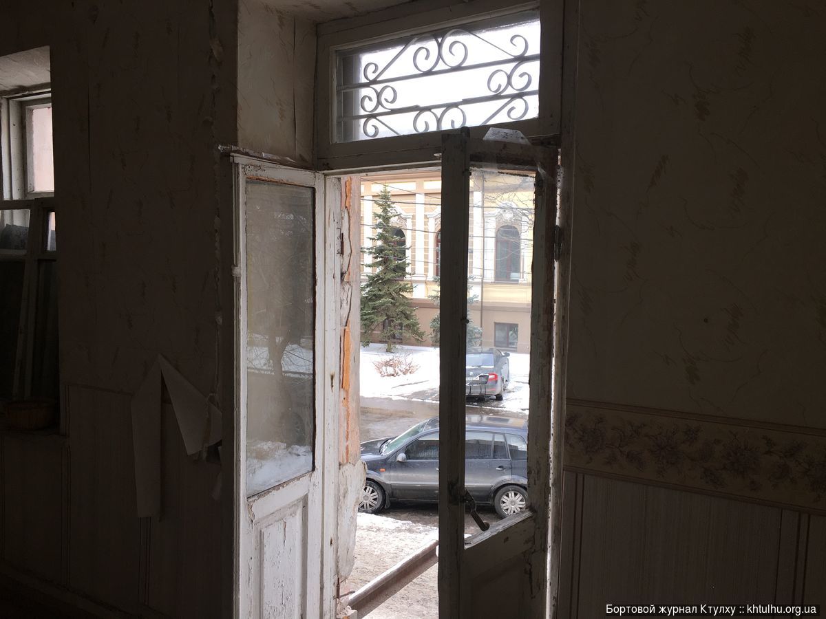 Заброшенное двухэтажное здание по улице Якова Самарского в Днепре :: Бортовой Журнал Ктулху :: khtulhu.org.ua